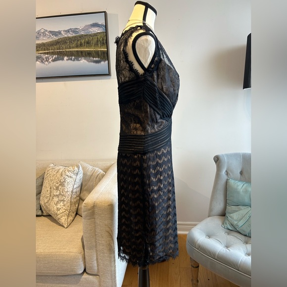 Tadashi Shoji size 6 black lace dress - Picture 9 of 15